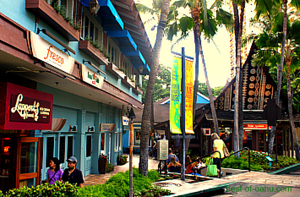 Hilton Hawaiian Village in Waikiki, Shopping and Restaurants, Kahanamoku  Beach