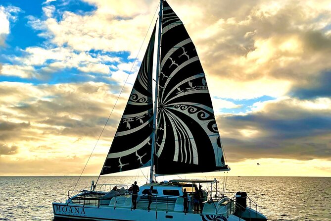 Manoa Sunset Sail Cruise-Boat